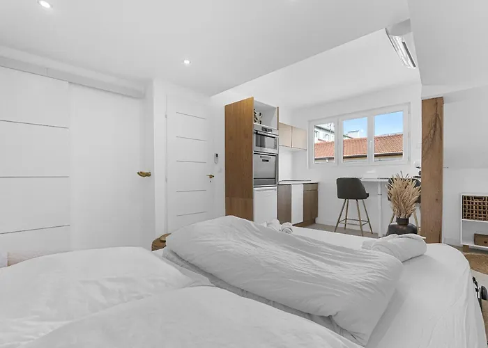 V - A 2 Min Du Palais - Hypercentre - Calme アパート *