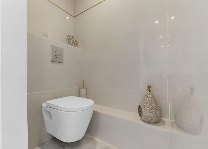 V - A 2 Min Du Palais - Hypercentre - Calme アパート *